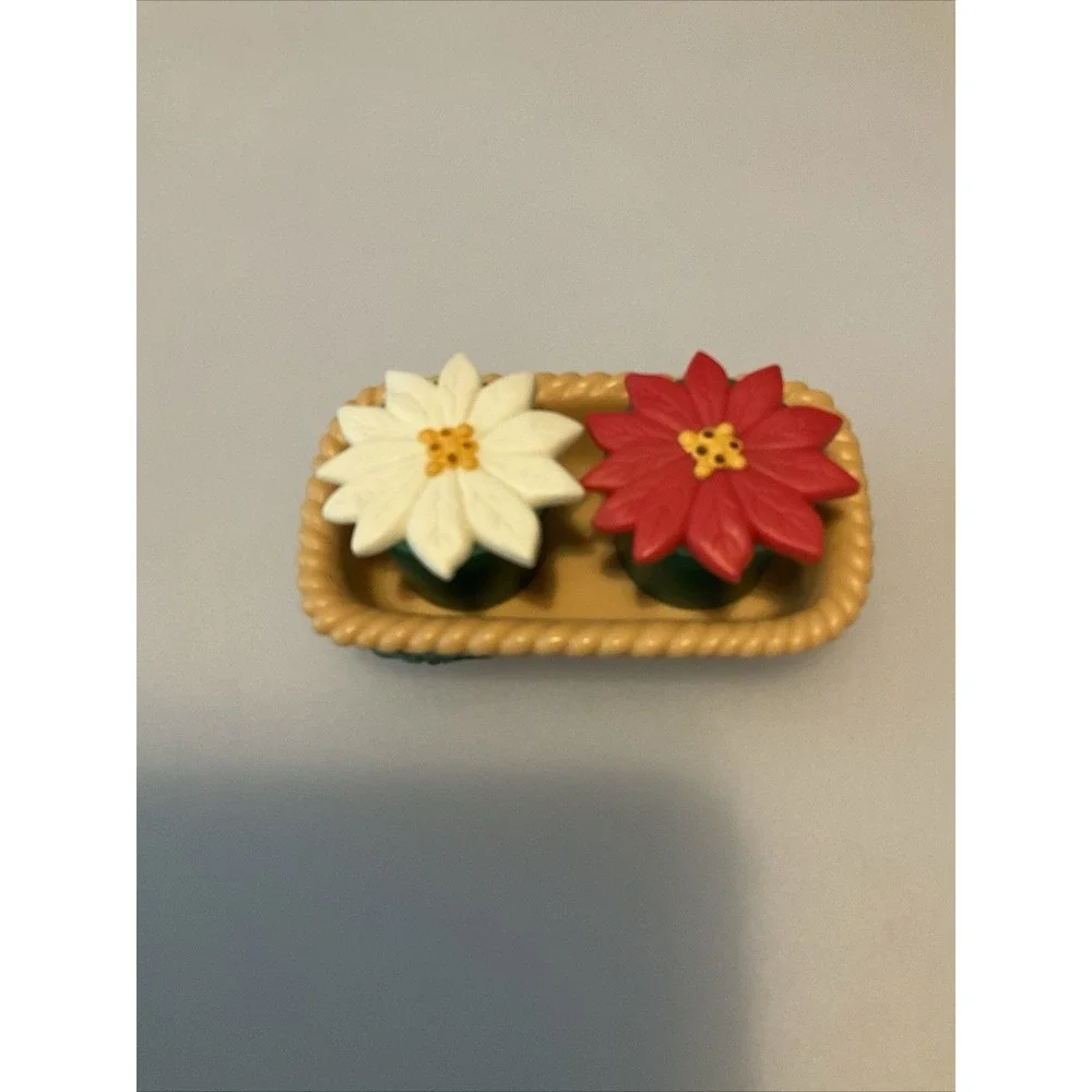 Vintage Blossoms Salt & Pepper Shakers w Basket Set Poinsettias W/O Box